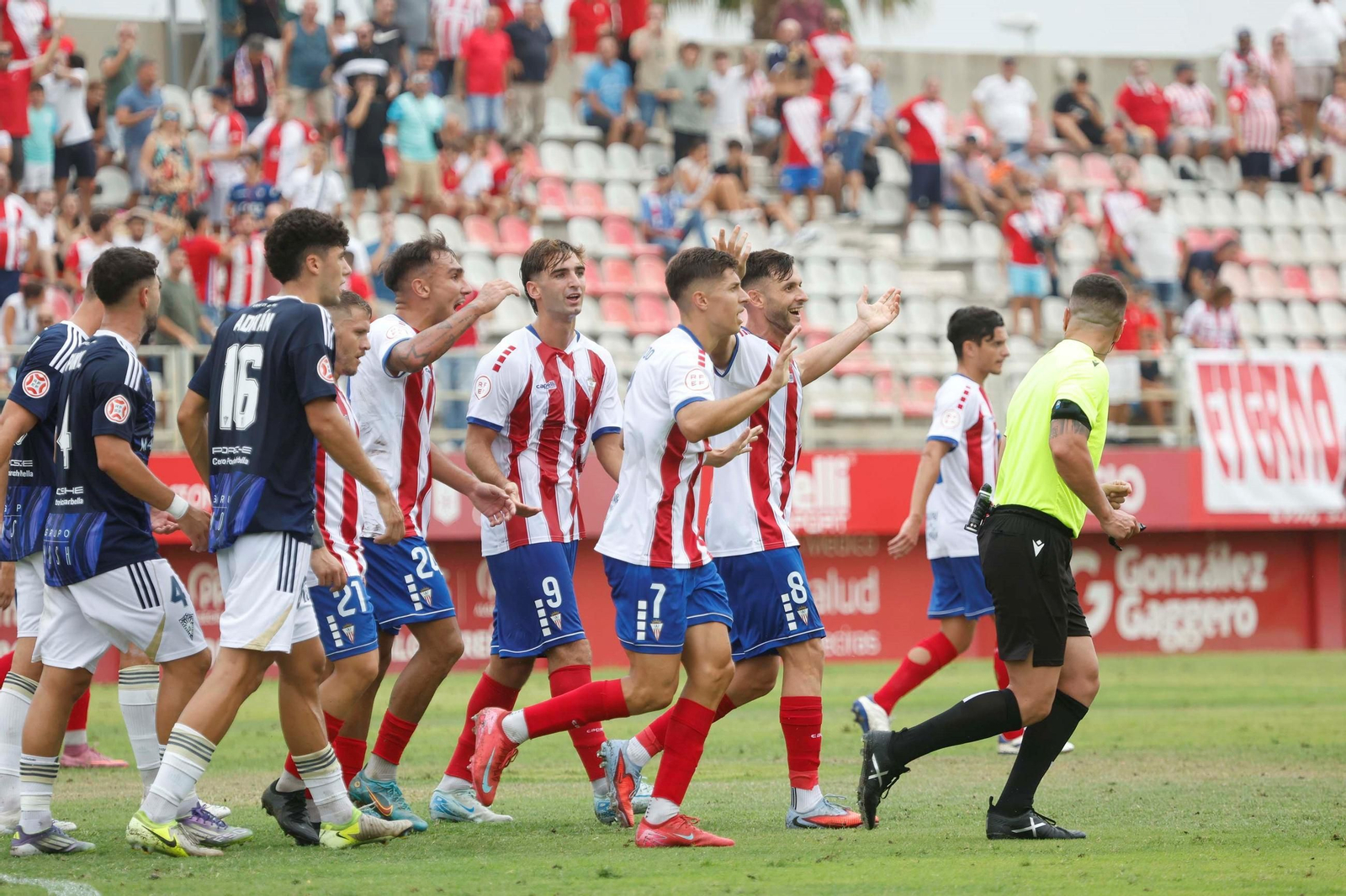 Primera RFEF: Mala jornada malagueña, con derrotas de Torremolinos y Antequera y empate del Marbella