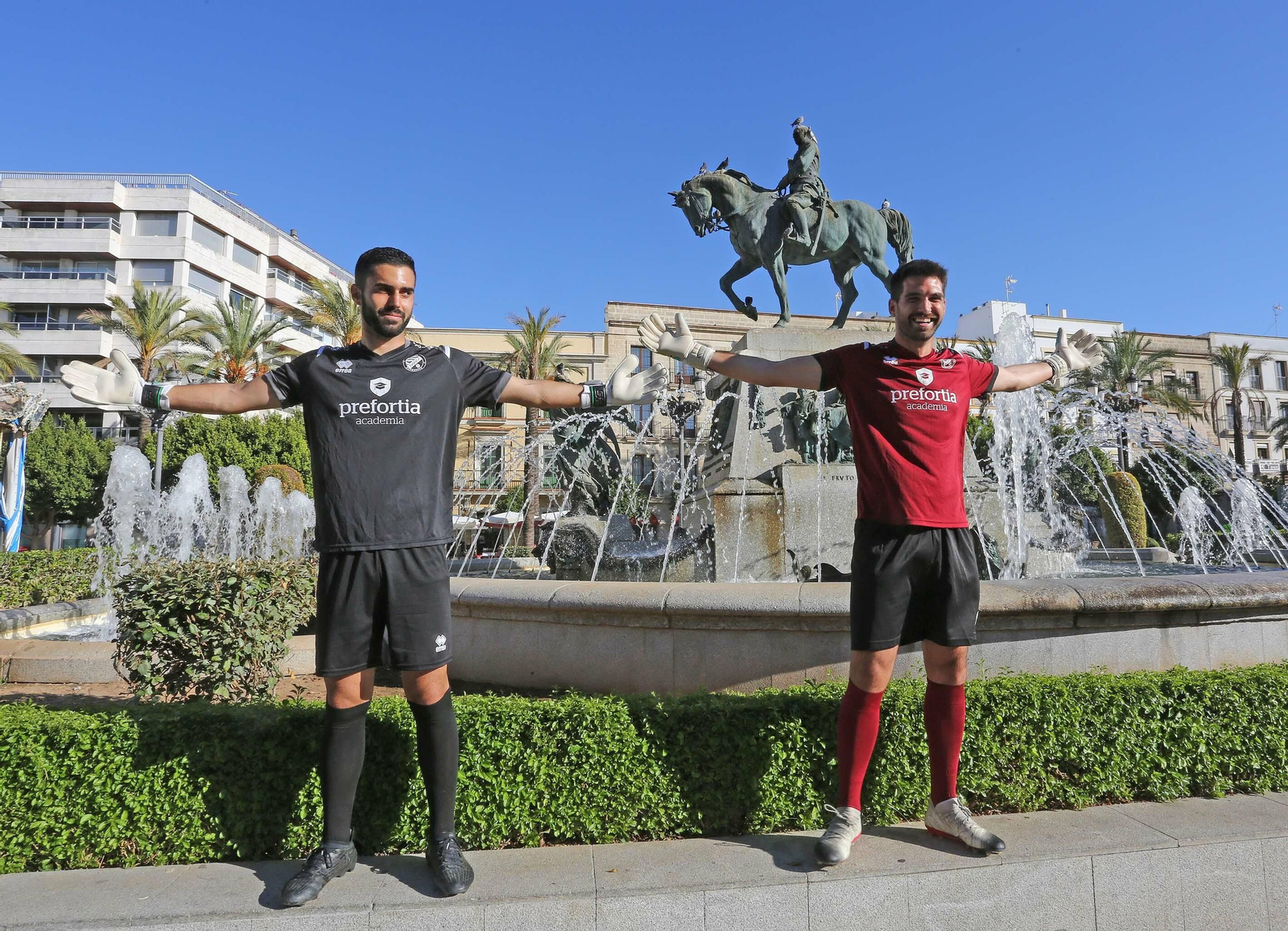 Presentación de las equipaciones del XEREZDFC