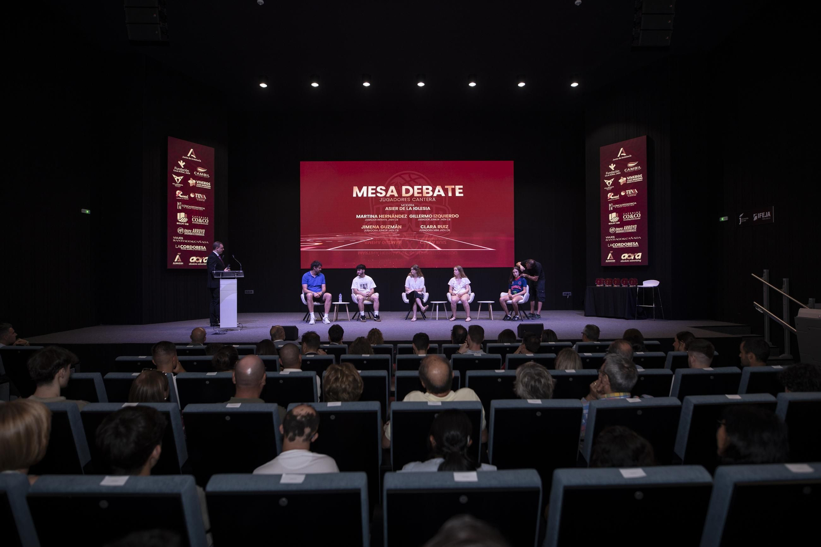 Valores y emoción en la IV Gala de Fomento del Baloncesto del Jaén CB, en imágenes