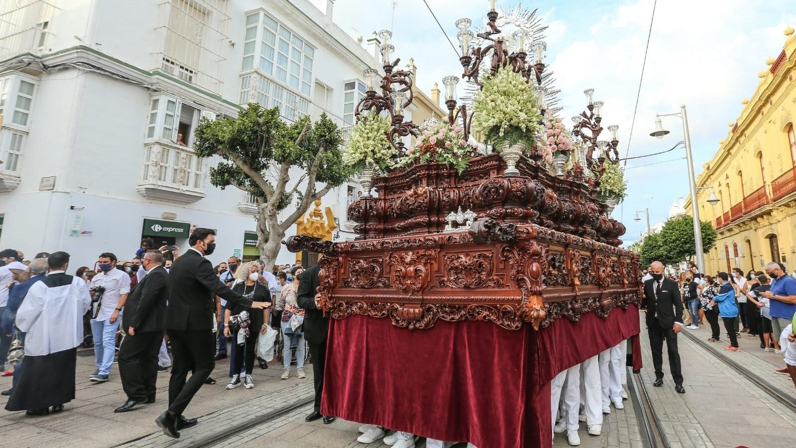 Imágenes de la procesión de la Virgen de las Mercedes en San Fernando