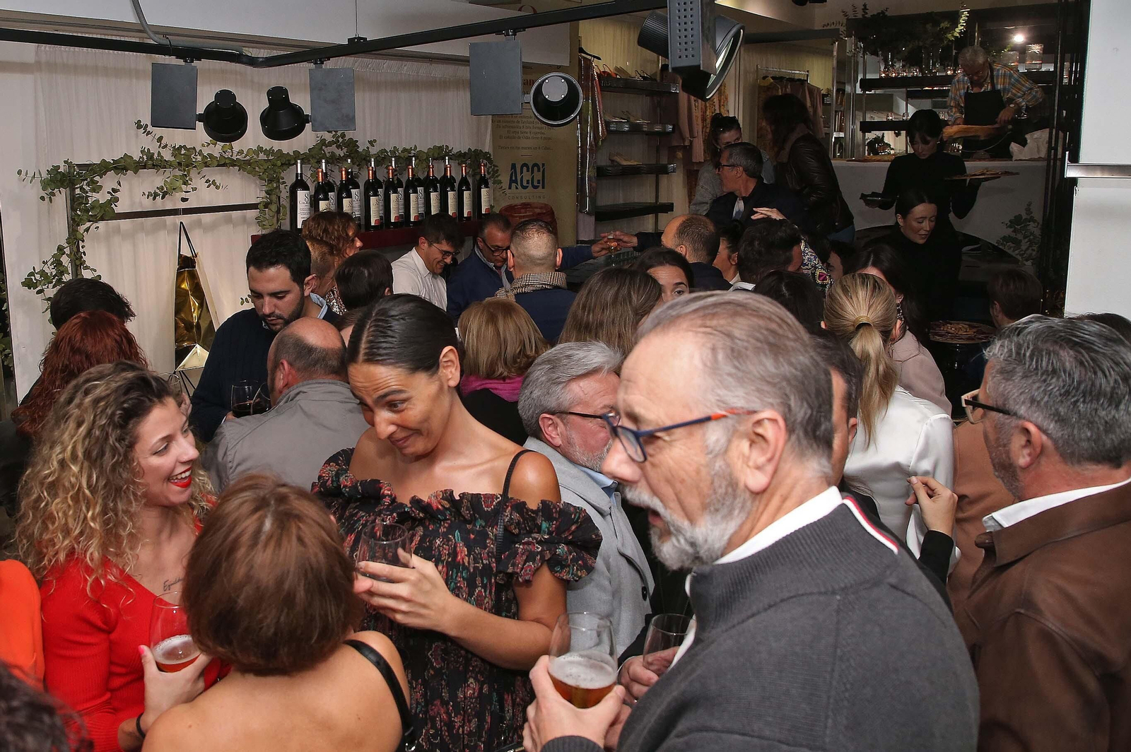 Fotos del 37º aniversario de Boutique Pirámide en Algeciras