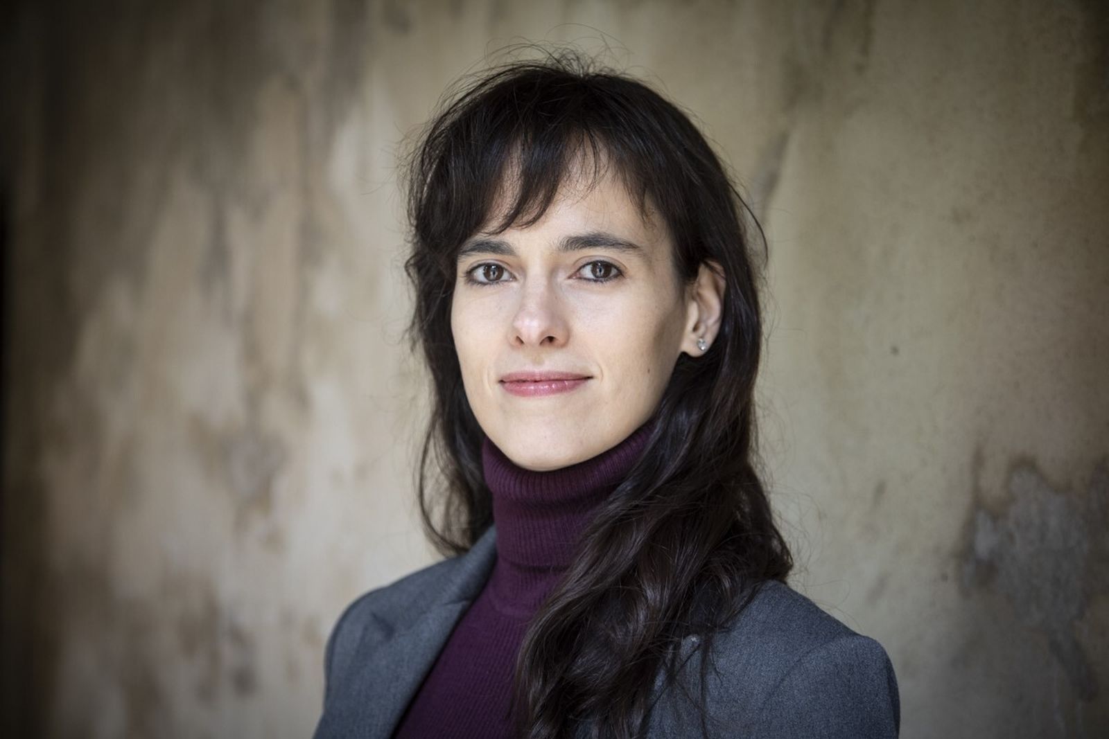 Carissa Véliz: "Estamos financiando Internet con la violación del derecho a la privacidad"