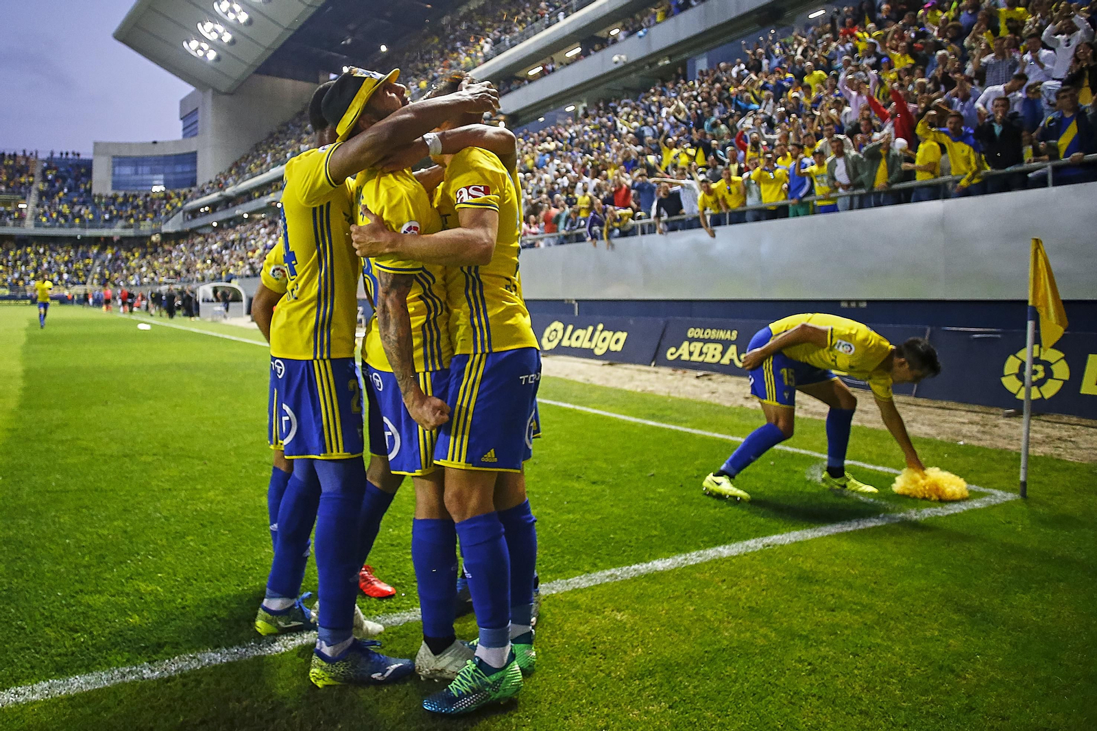 Imágenes del partido Cádiz C.F. - C.D. Tenerife