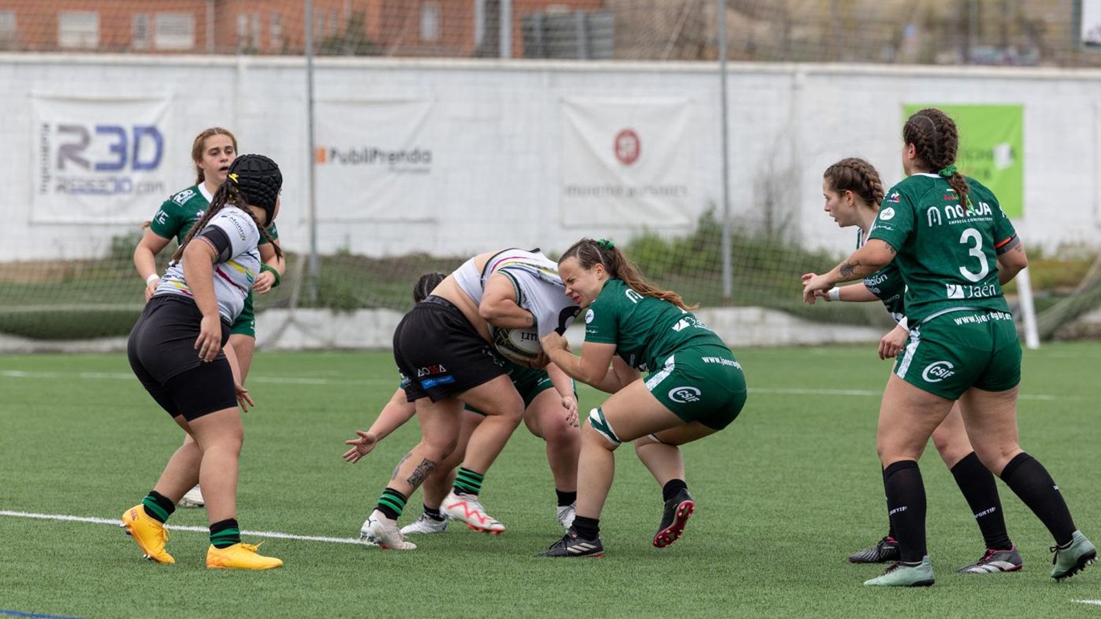 La alegría por el título de campeonas de Jaén Rugby femenino, en imágenes