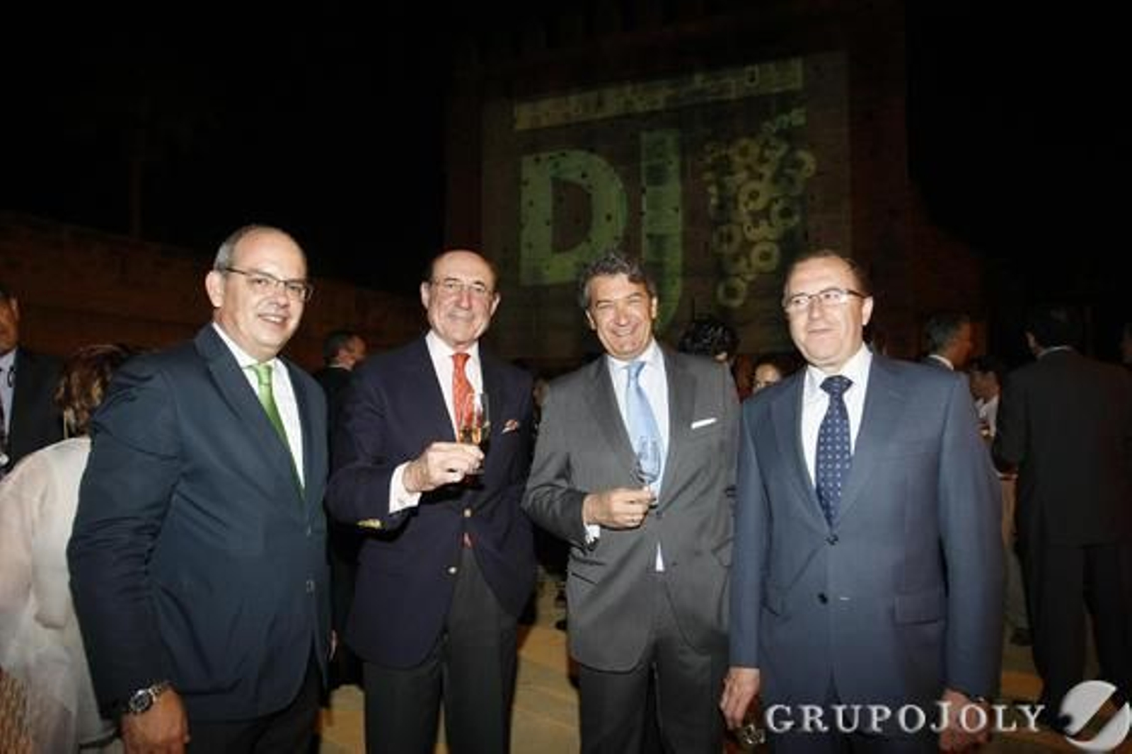 Javier Sánchez Rojas, Beltrán Domecq, César Saldaña y Juan Núñez.

Foto: Manuel Pascual · Miguel Angel Gonzalez · Manuel Aranda