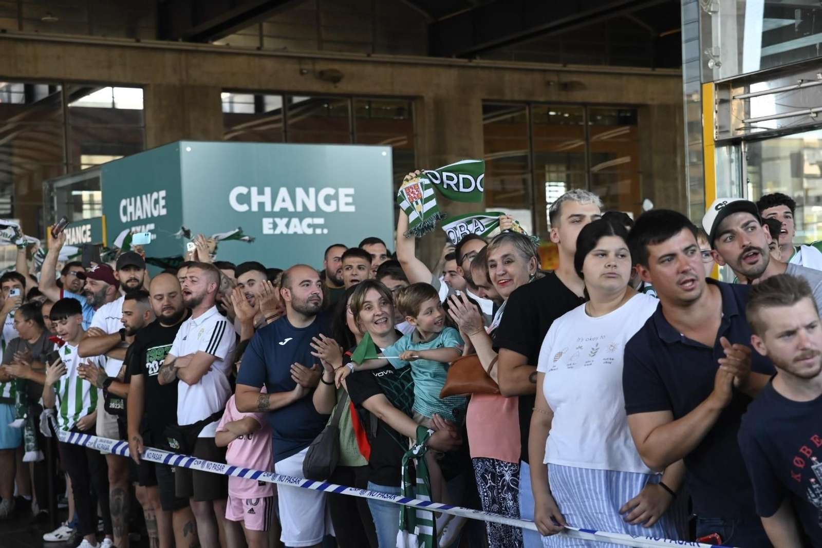 Las mejores fotos de la despedida al Córdoba CF antes de su viaje a Barcelona