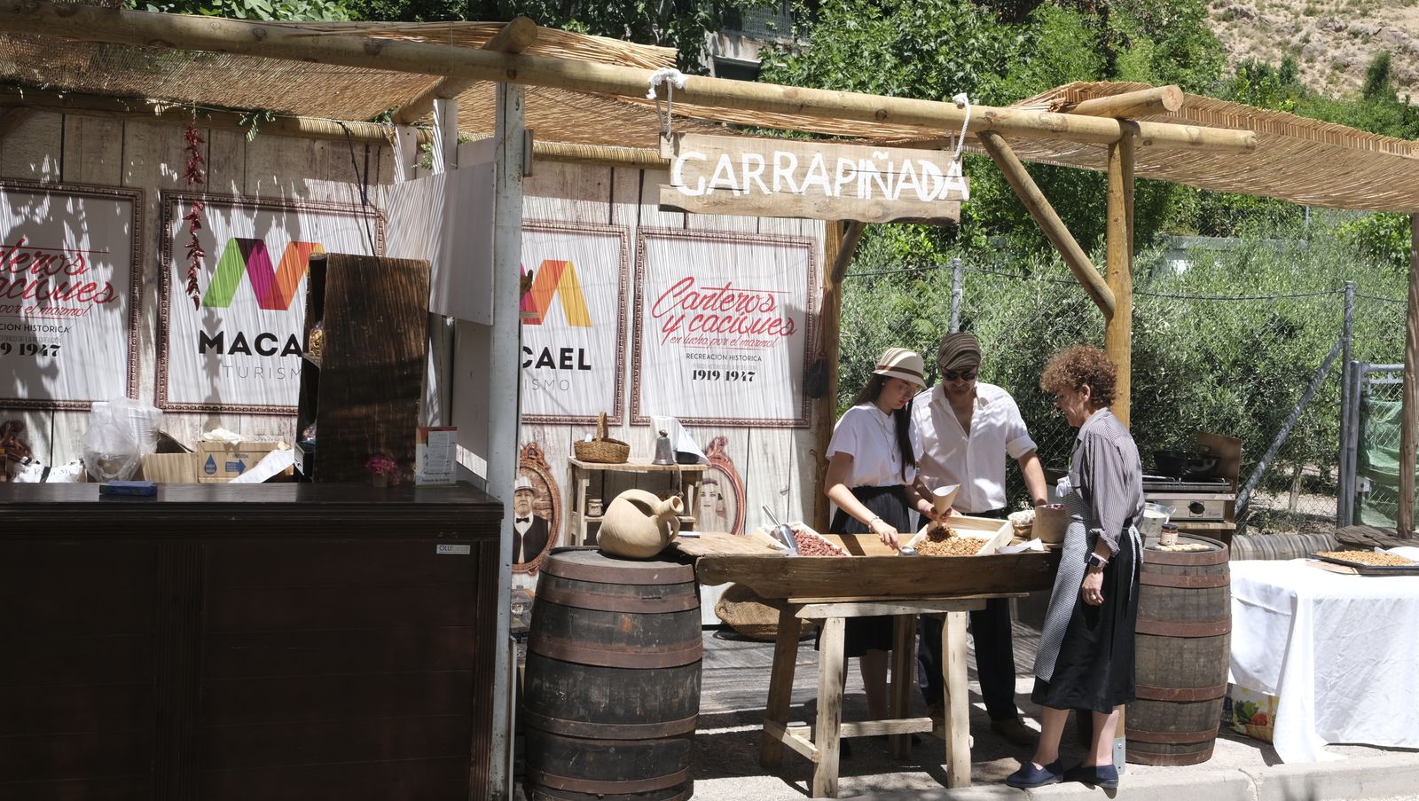 Imágenes de la recreación histórica Canteros y Caciques de Macael