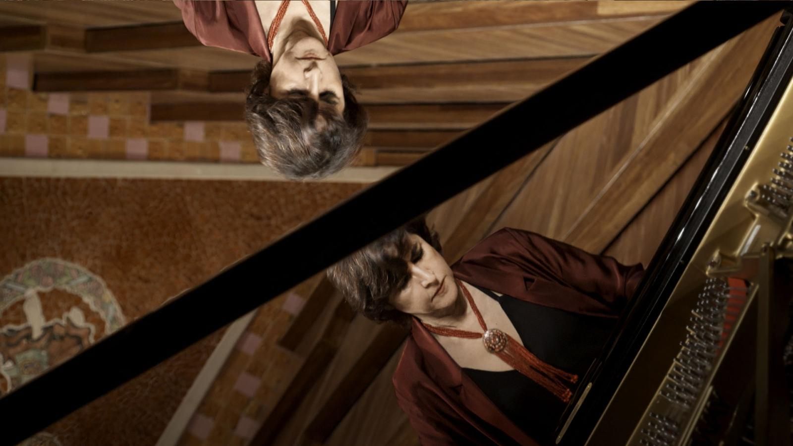 La pianista Rosa Torres-Pardo en 'El amor y la muerte', su aproximación a la obra de Enrique Granados.