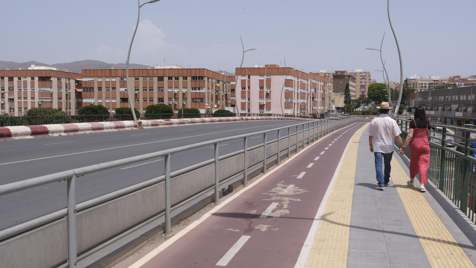 Último día del Puente de la Avenida del Mediterráneo, en imágenes