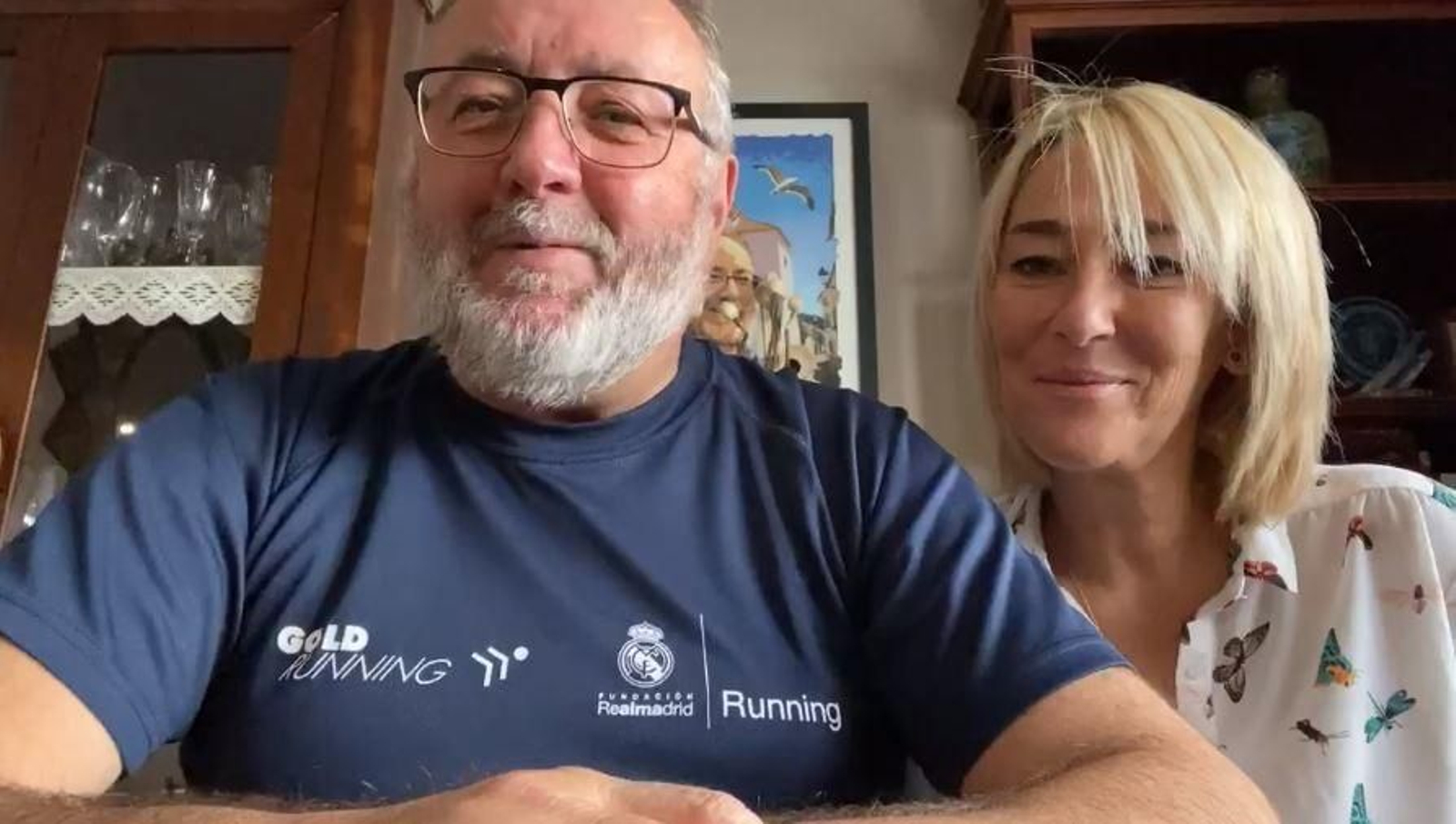 El alcalde de Alhaurín de la Torre, junto a su mujer