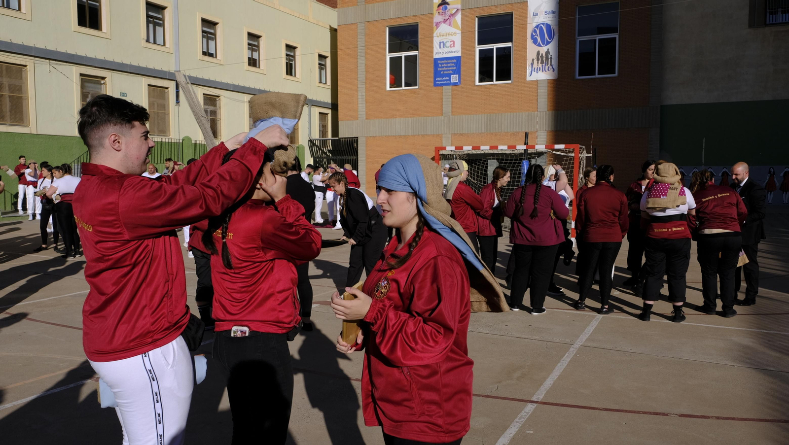 Coronación desaría al viento en su estación de Penitencia