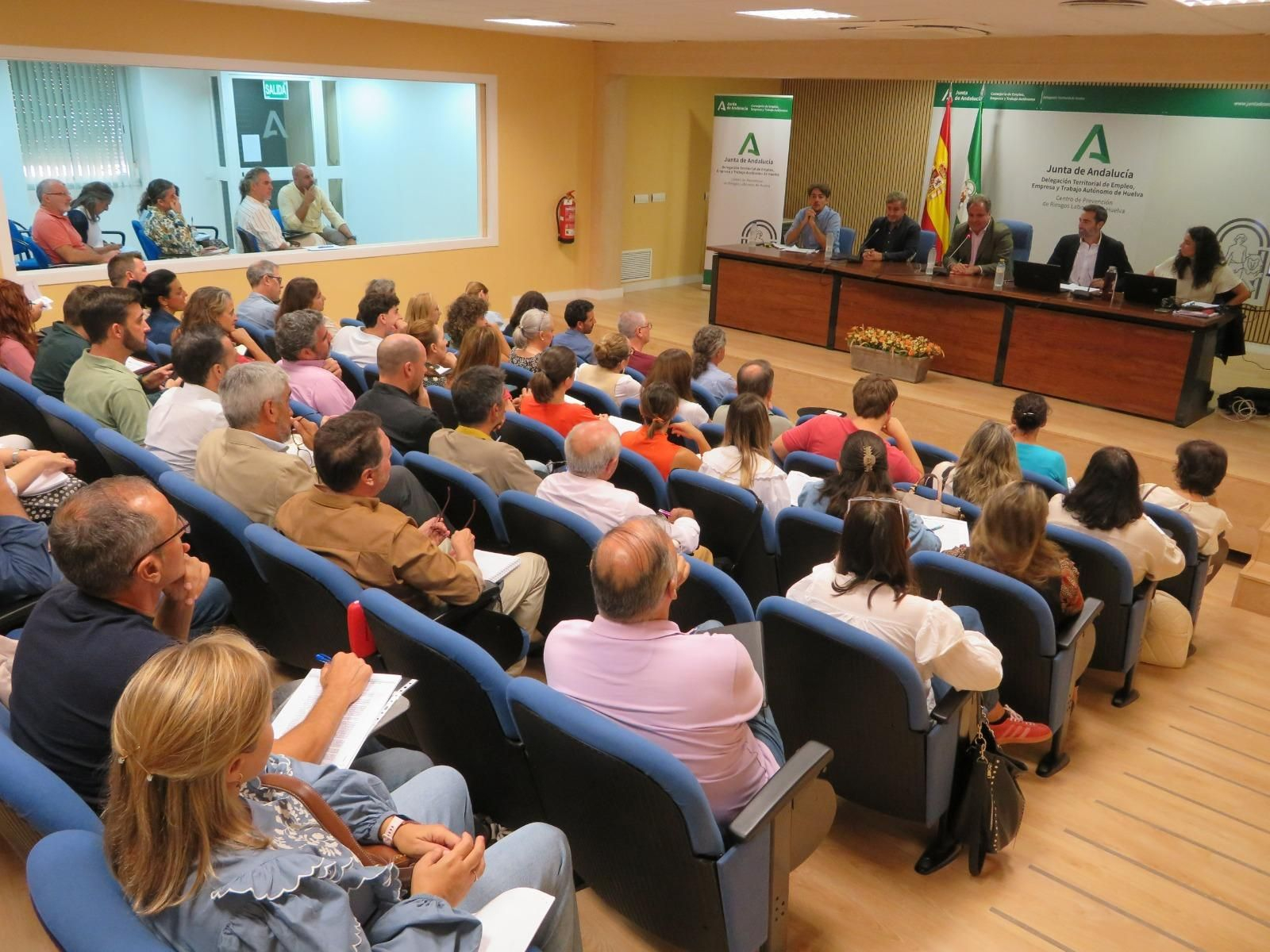 Presentación de los programas de empleo.