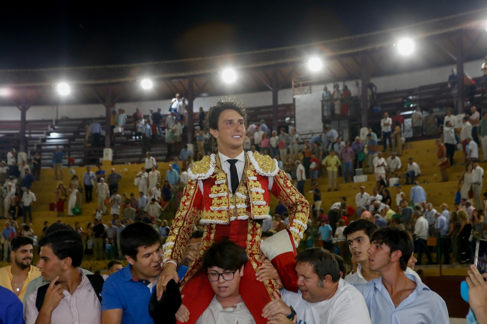 Fotos del mano a mano entre Roca Rey y Pablo Aguado en La Línea