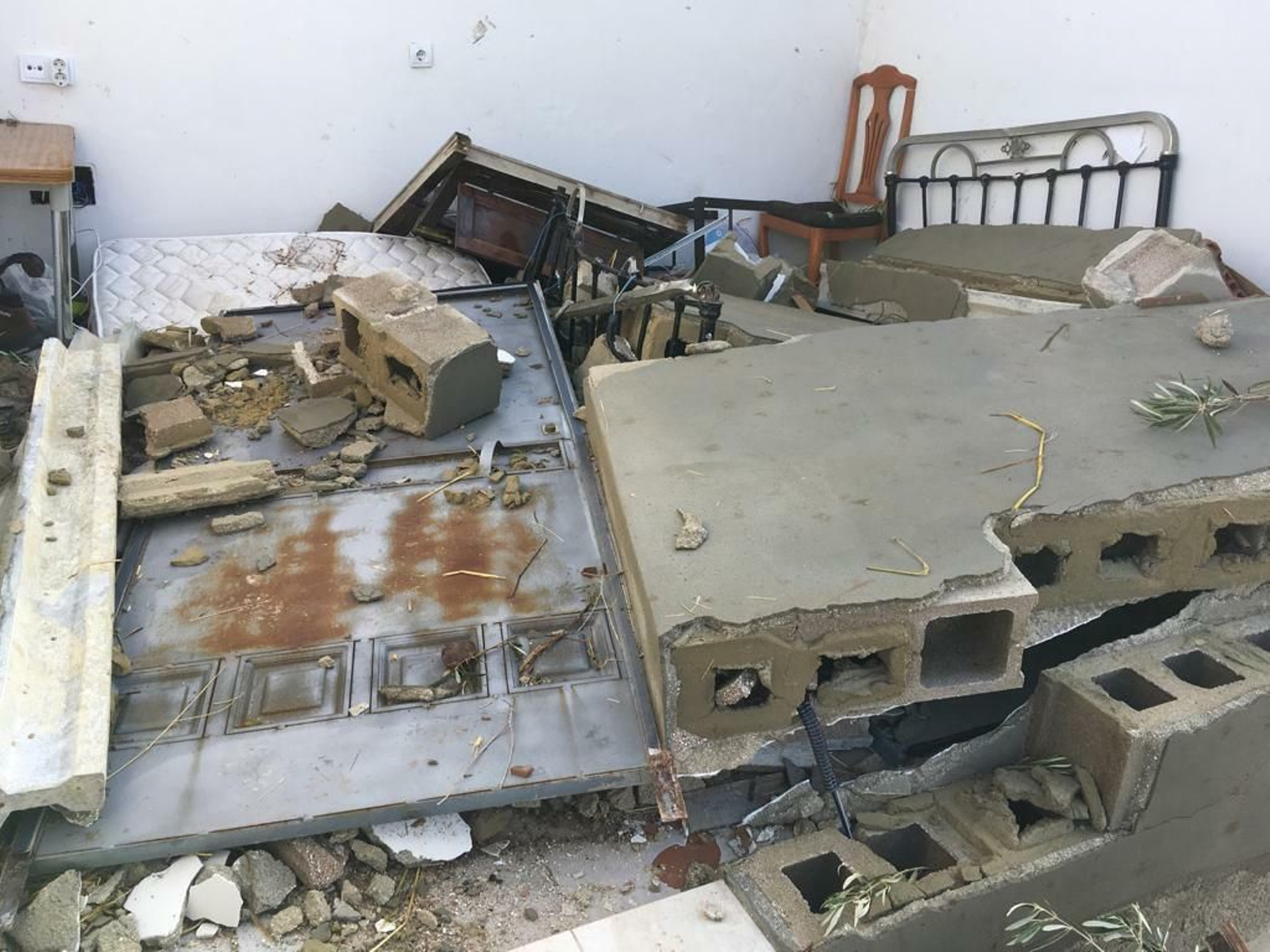 Fotos de los daños causados por los tornados en Campillos