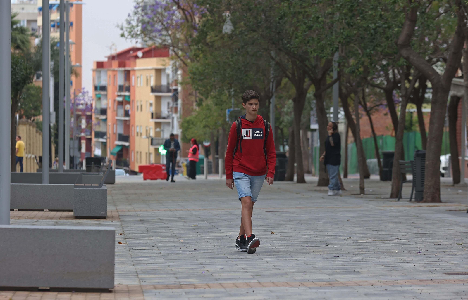 La apertura peatonal de la avenida Capitán Ontañón de Algeciras, en imágenes