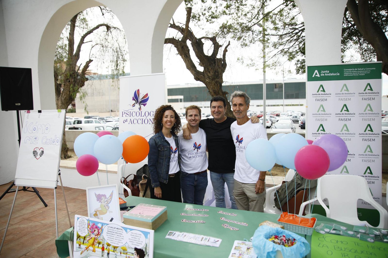 Las imágenes del "Día mundial de la salud mental" en Almería