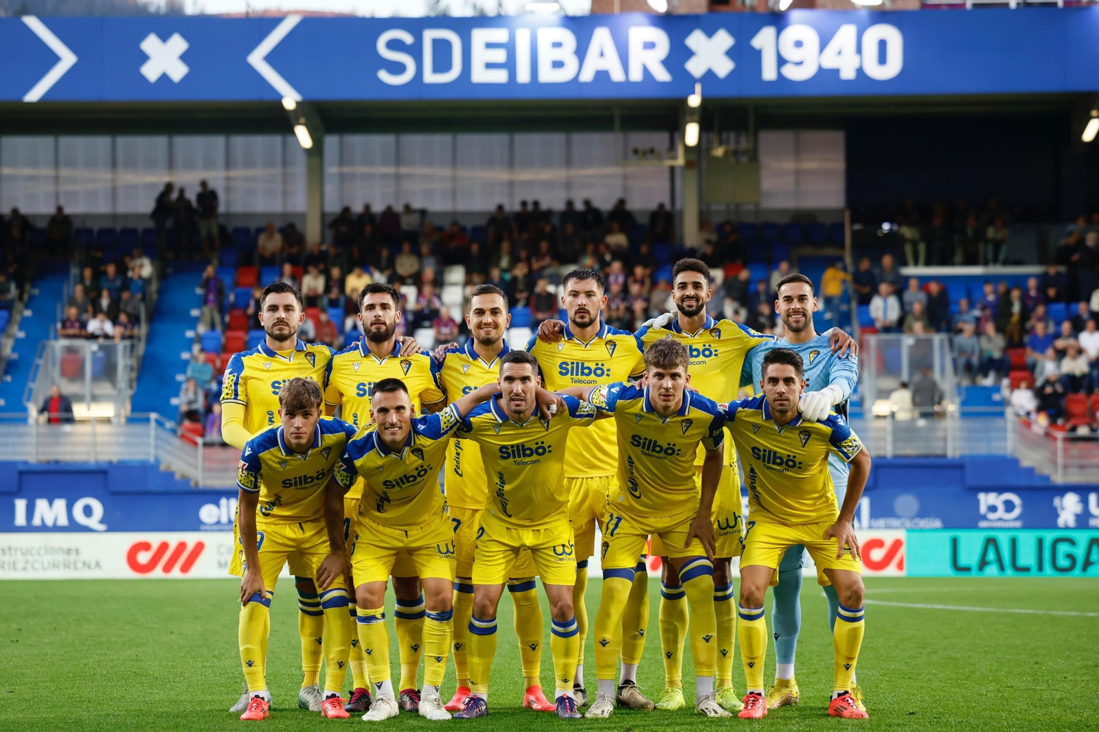 Las imágenes del partido de fútbol Éibar - Cádiz