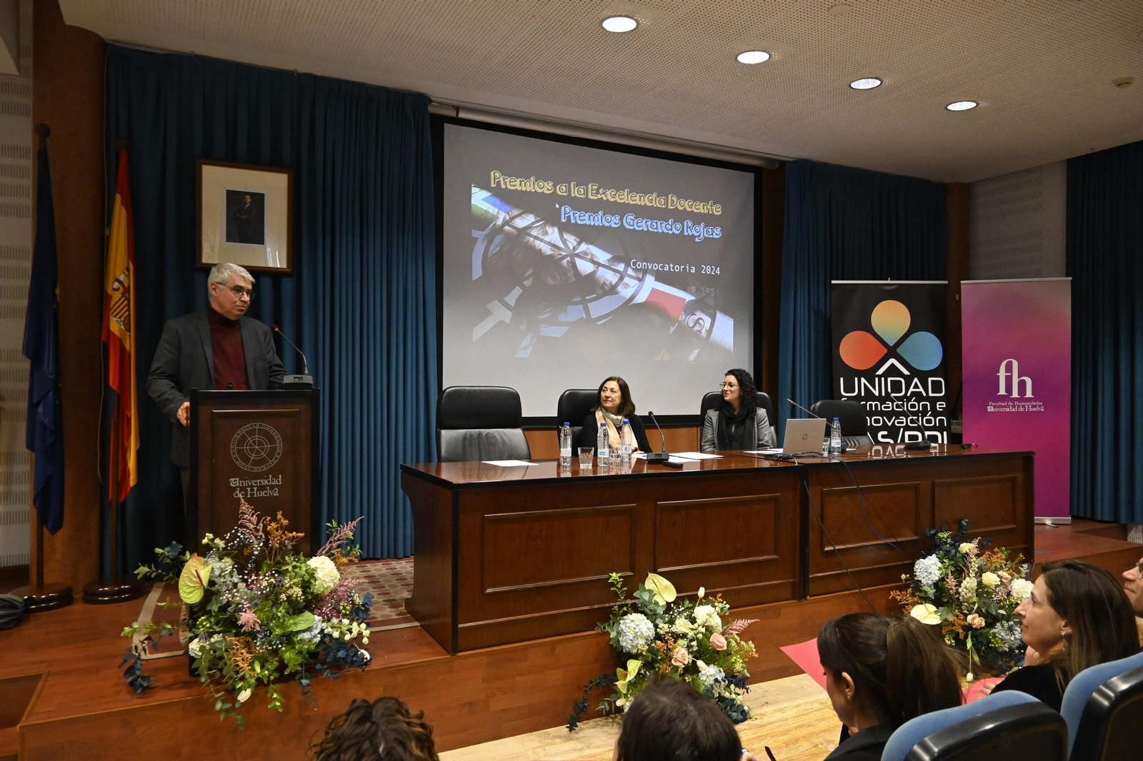 Premios a la Excelencia Docente 2024 y los Premios 'Gerardo Rojas' de Proyectos de Intercambio entre Empresas e Instituciones, en imágenes