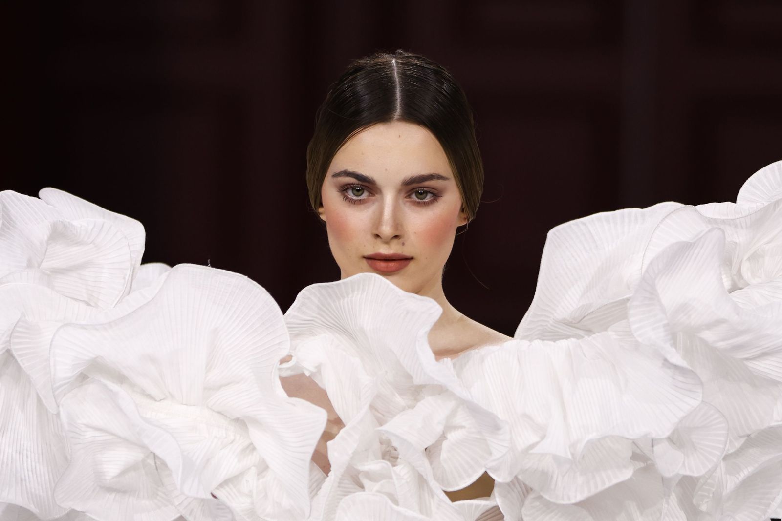 El desfile de la colección 'Fieras' de Juana Martín en París, en imágenes