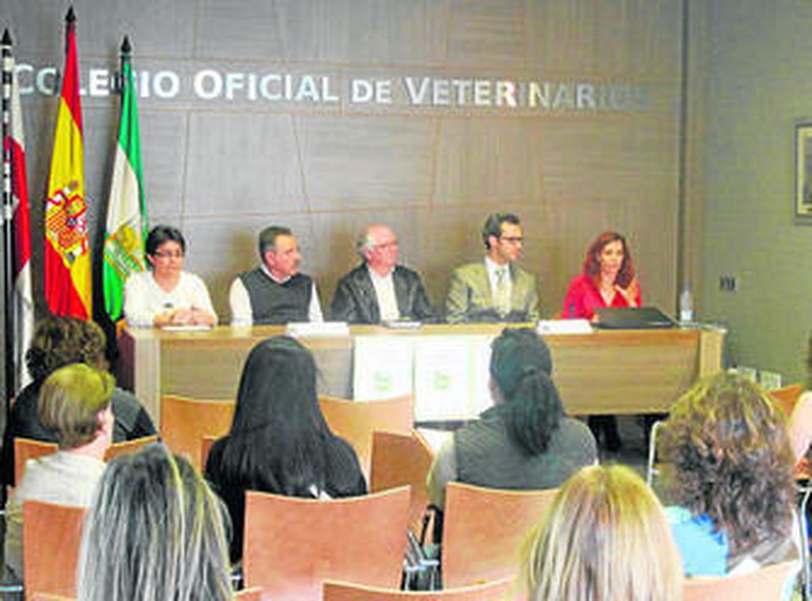 Los profesionales de Pediatría de Torrecárdenas durante  la charla enmarcada en la Semana Mundial de la Alergia.