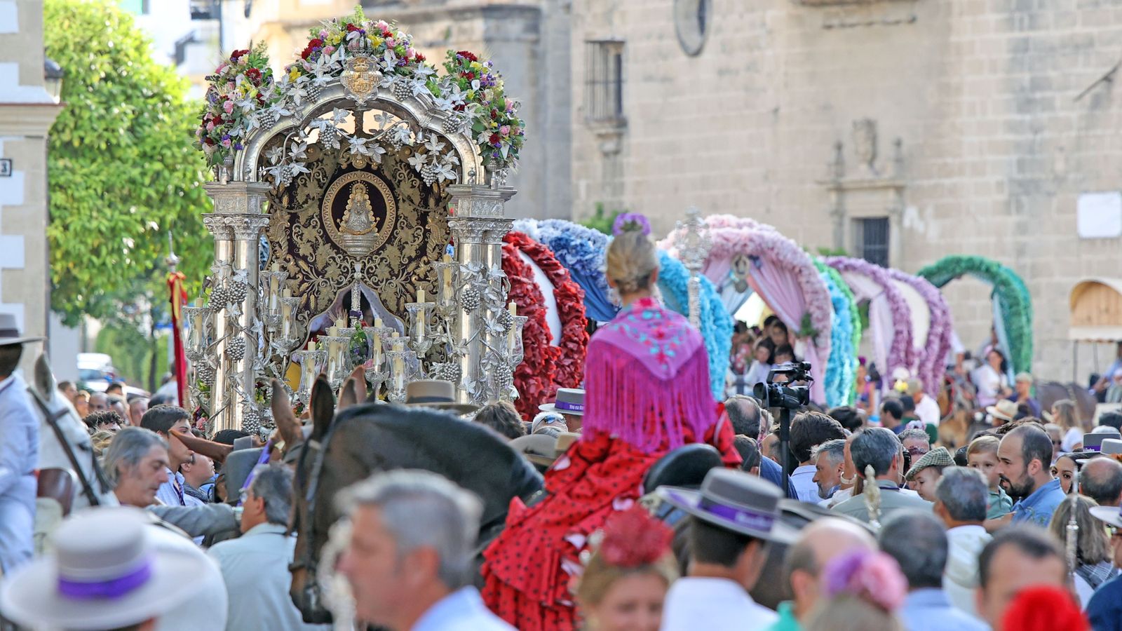 Llegada de la Hermandad del Rocío de Jerez a Santo Domingo