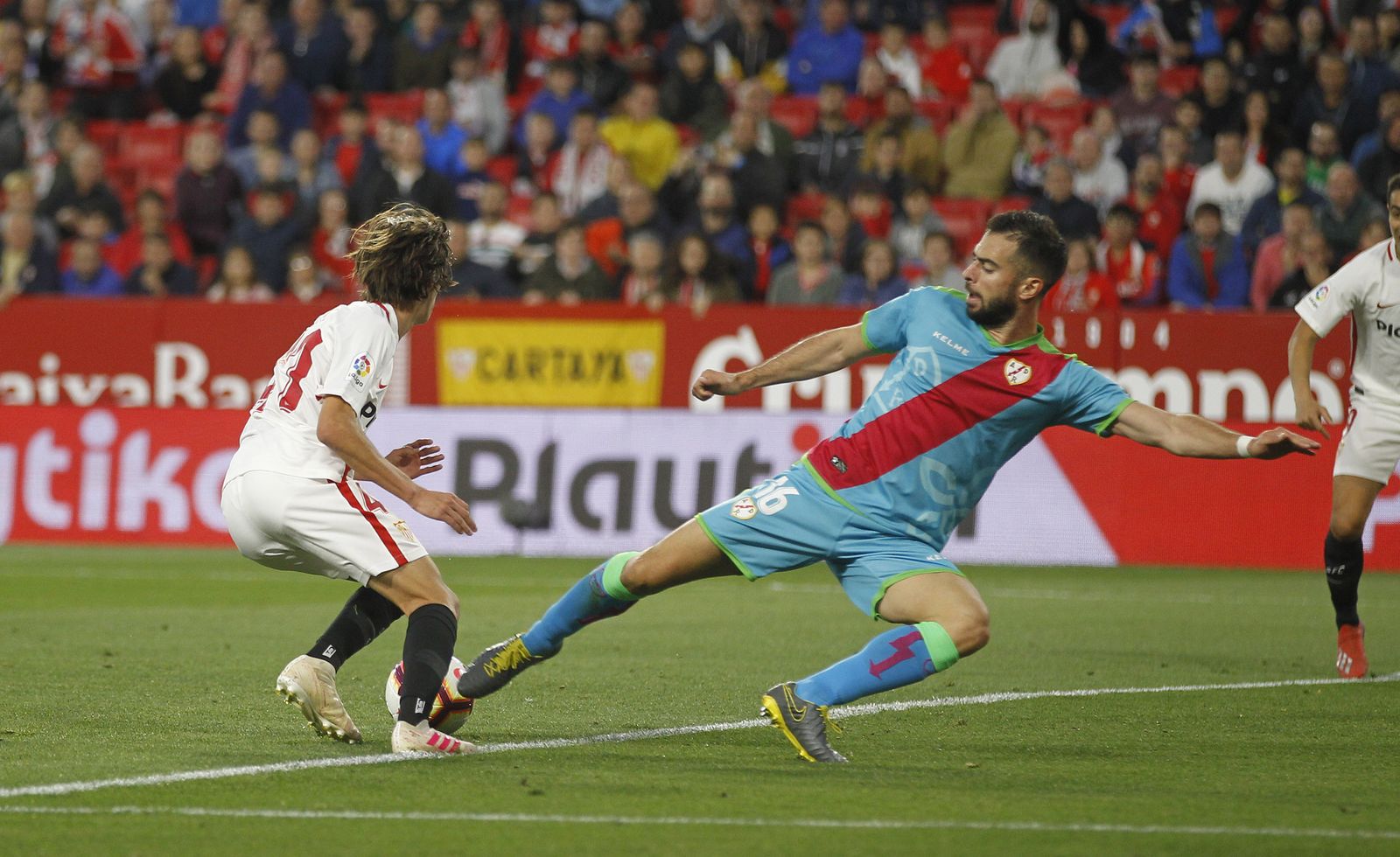 Todas las fotos del Sevilla-Rayo Vallecano