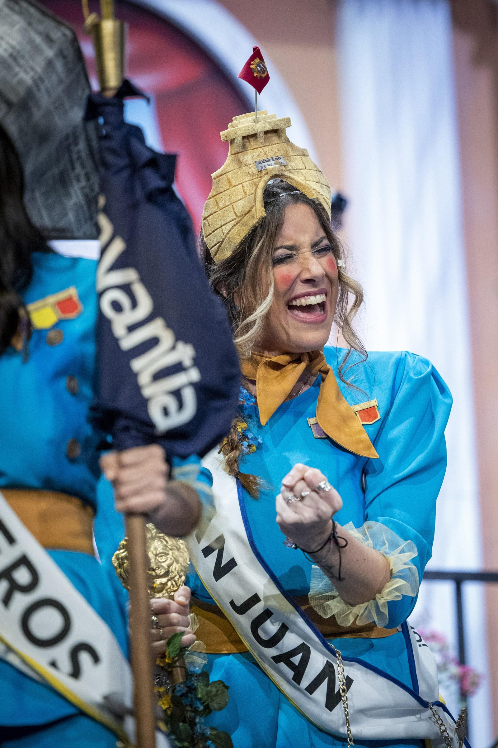 Comparsa 'El cantón independiente (que vivan las mujeres de Cai)'