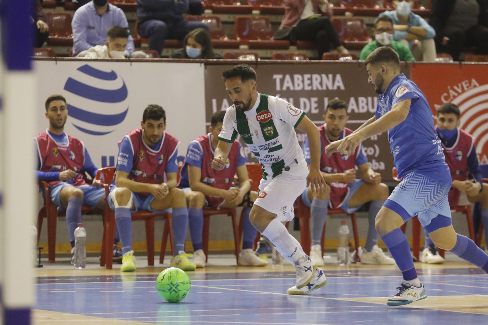 Fotografías: La victoria del Córdoba Futsal sobre el Peñíscola