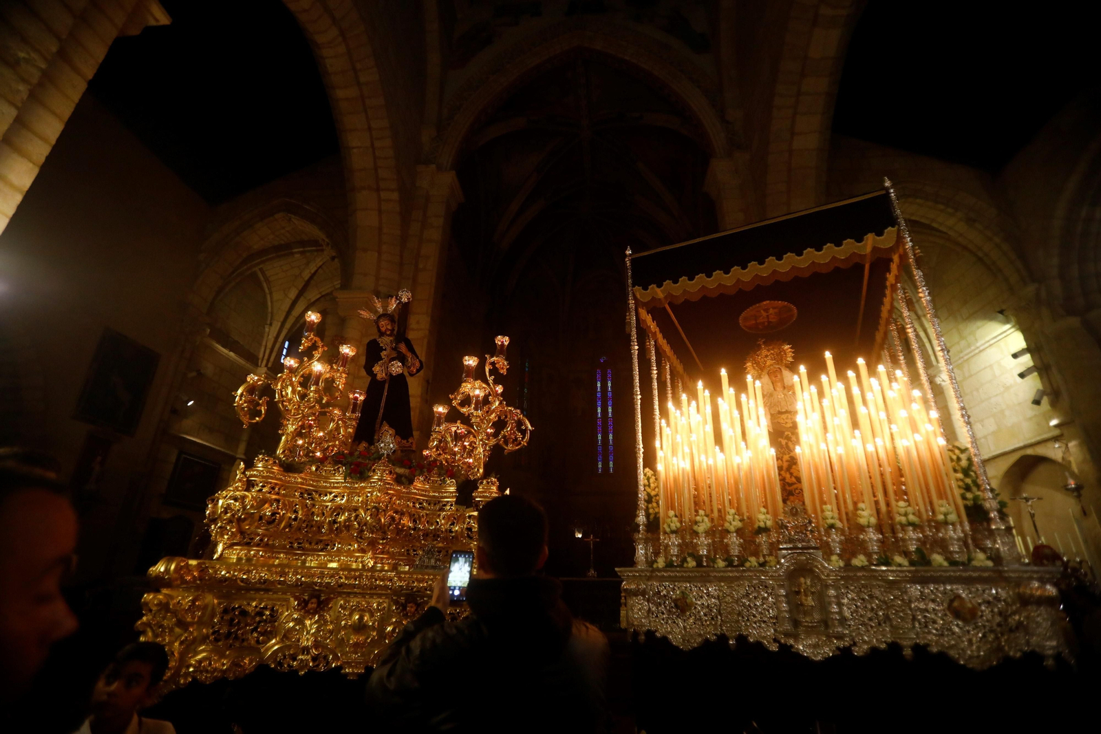 Oración y silencio en el Calvario este Miércoles Santo
