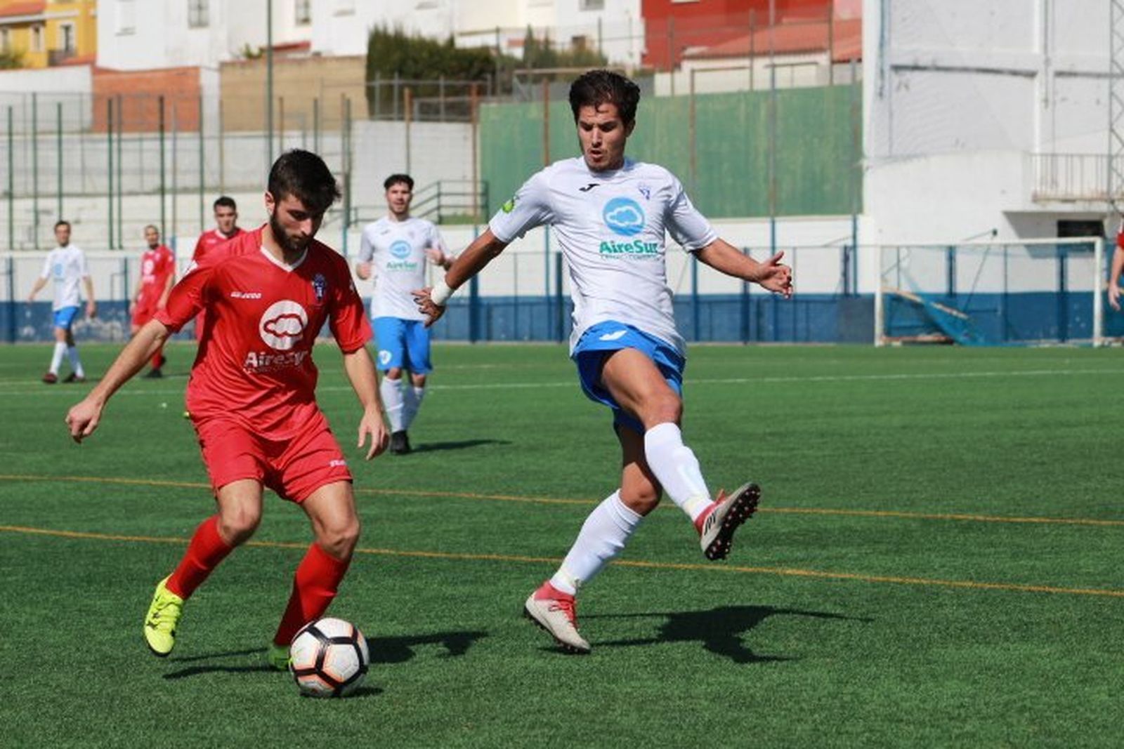 Los rojillos, con una equipación prestada por los anfitriones, ante el Castilleja.