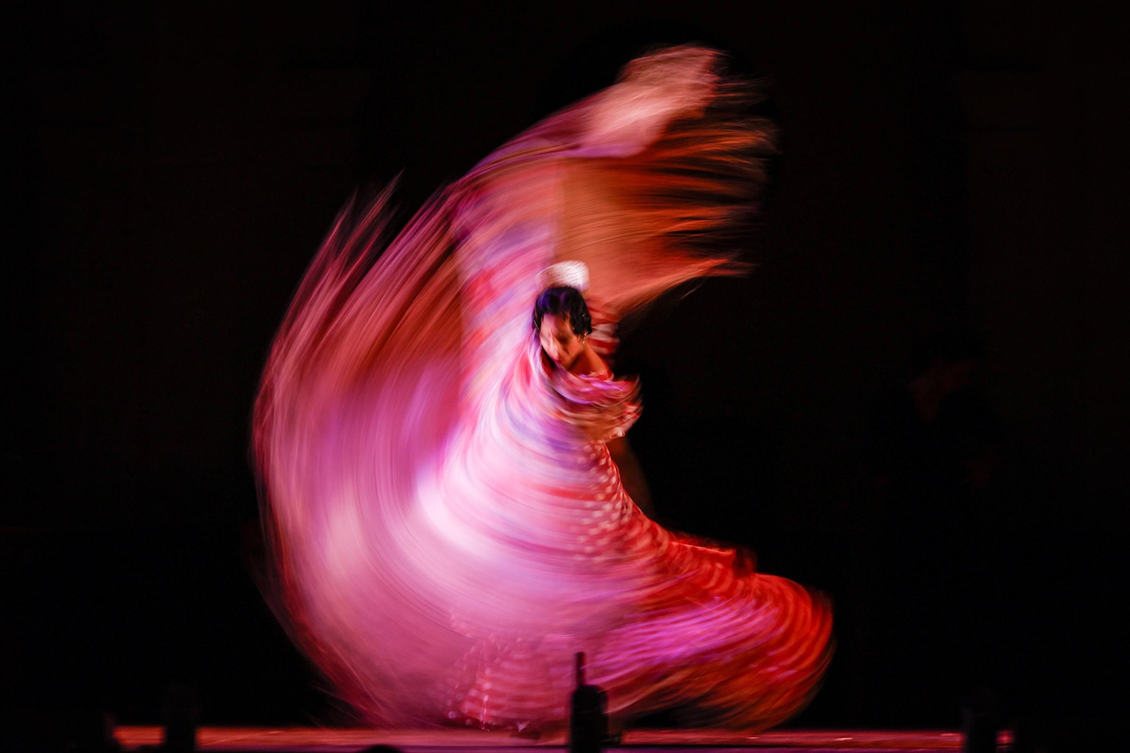 Un instante de la actuación del Ballet Flamenco de Andalucía en la Bienal granadina.