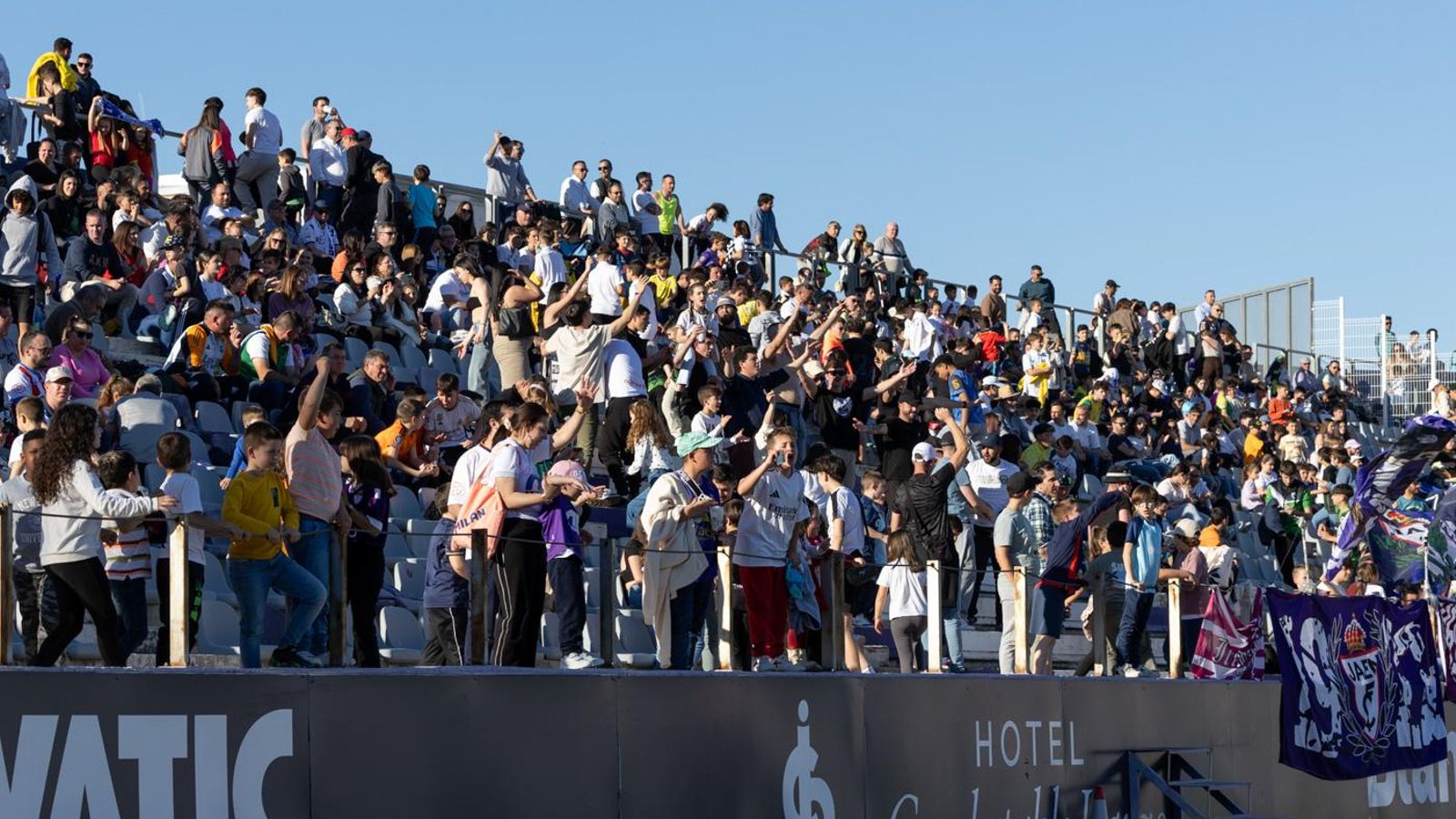 Las mejores imágenes de la victoria del Real Jaén ante la UDC Torredonjimeno en el Partido de la Provincia