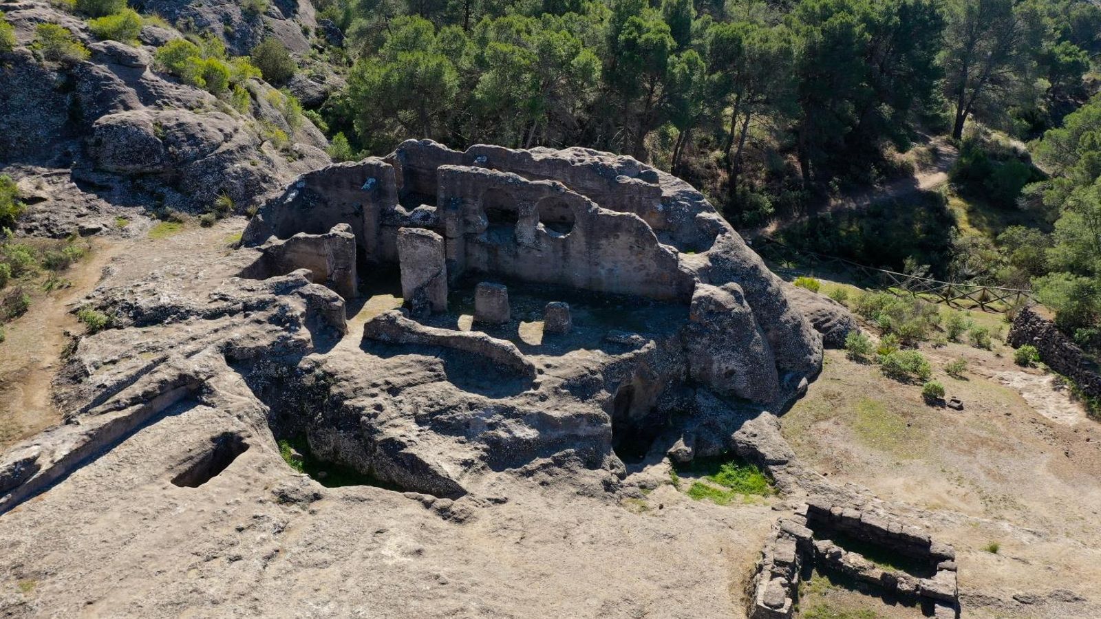 Vista aérea de las ruinas de Bobastro.