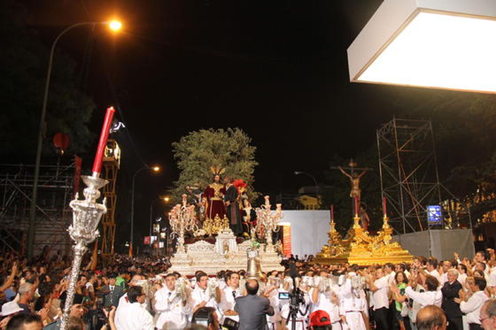 Mena y Prendimiento en Madrid en la JMJ

Foto: José Ramón Ladra  / Punto Press