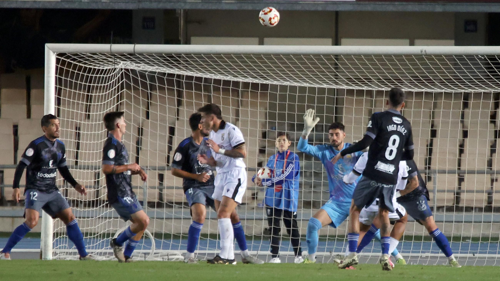 Imágenes de la eliminatoria de Copa del Rey entre el Xerez CD y el AD Ceuta FC en Chapín