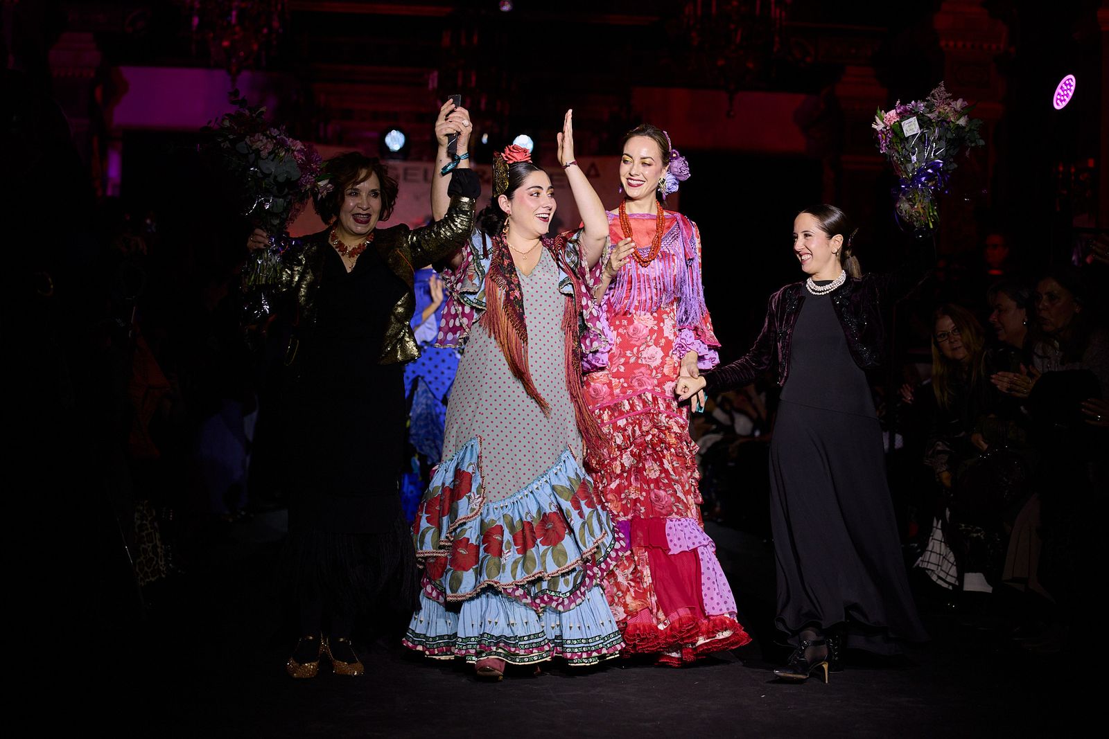 El desfile de Ángela & Adela en We Love Flamenco 2026, todas las fotos