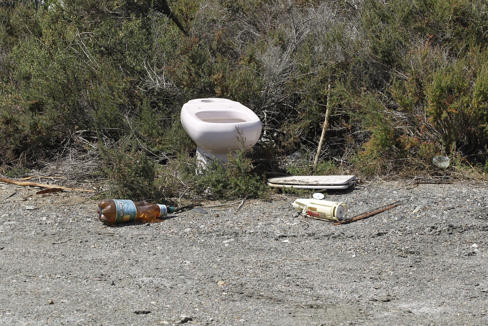 Fotogalería basura en el Desierto de Tabernas