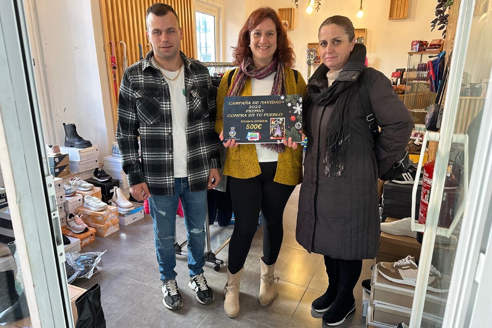 Una de las personas  ganadoras de 'Compra en tu pueblo'.
