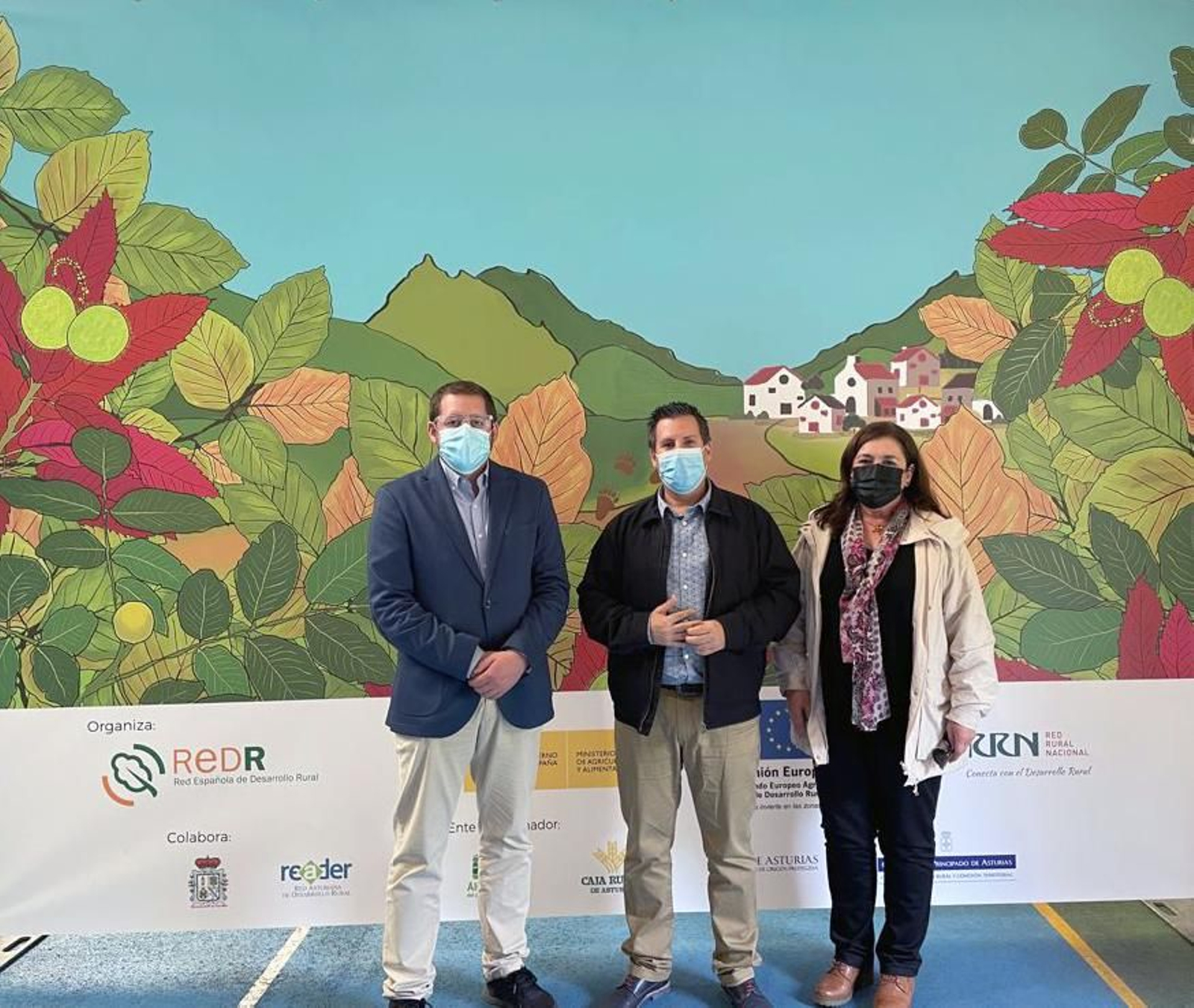 Ismael Gil, José Ignacio Expósito y Francisca Vicente en Somiedo (Asturias).