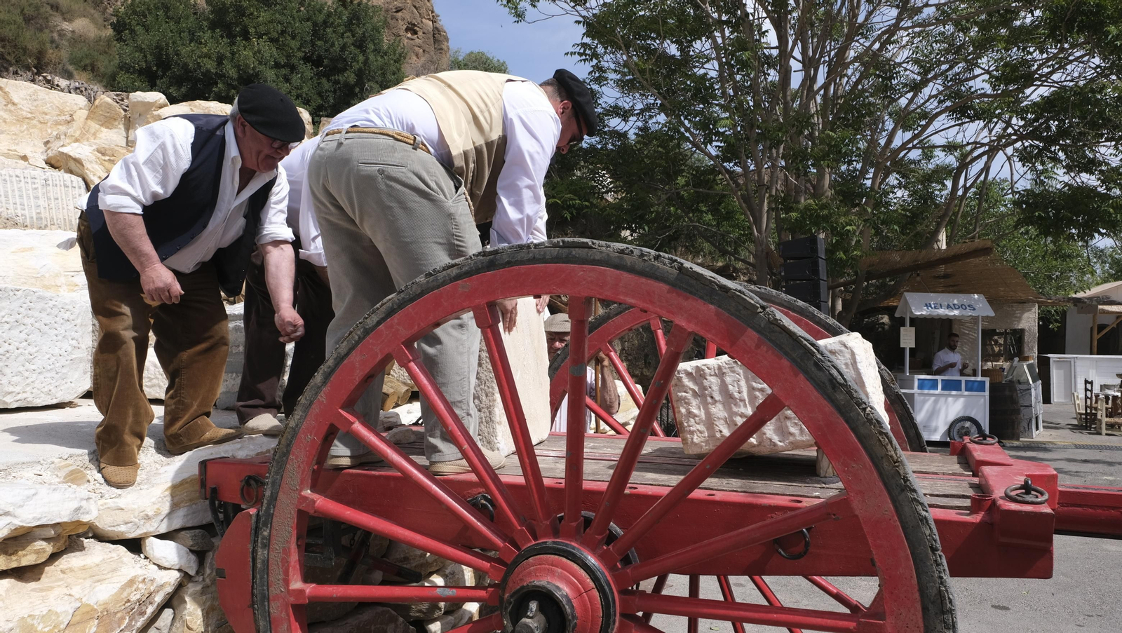 Imágenes de la recreación histórica Canteros y Caciques, en Macael