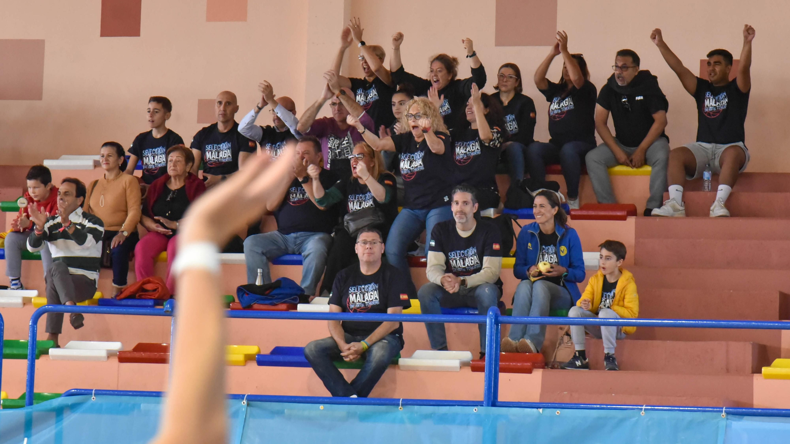 Las fotos de la ultima jornada del Andaluz infantil femenino de baloncesto en La Línea