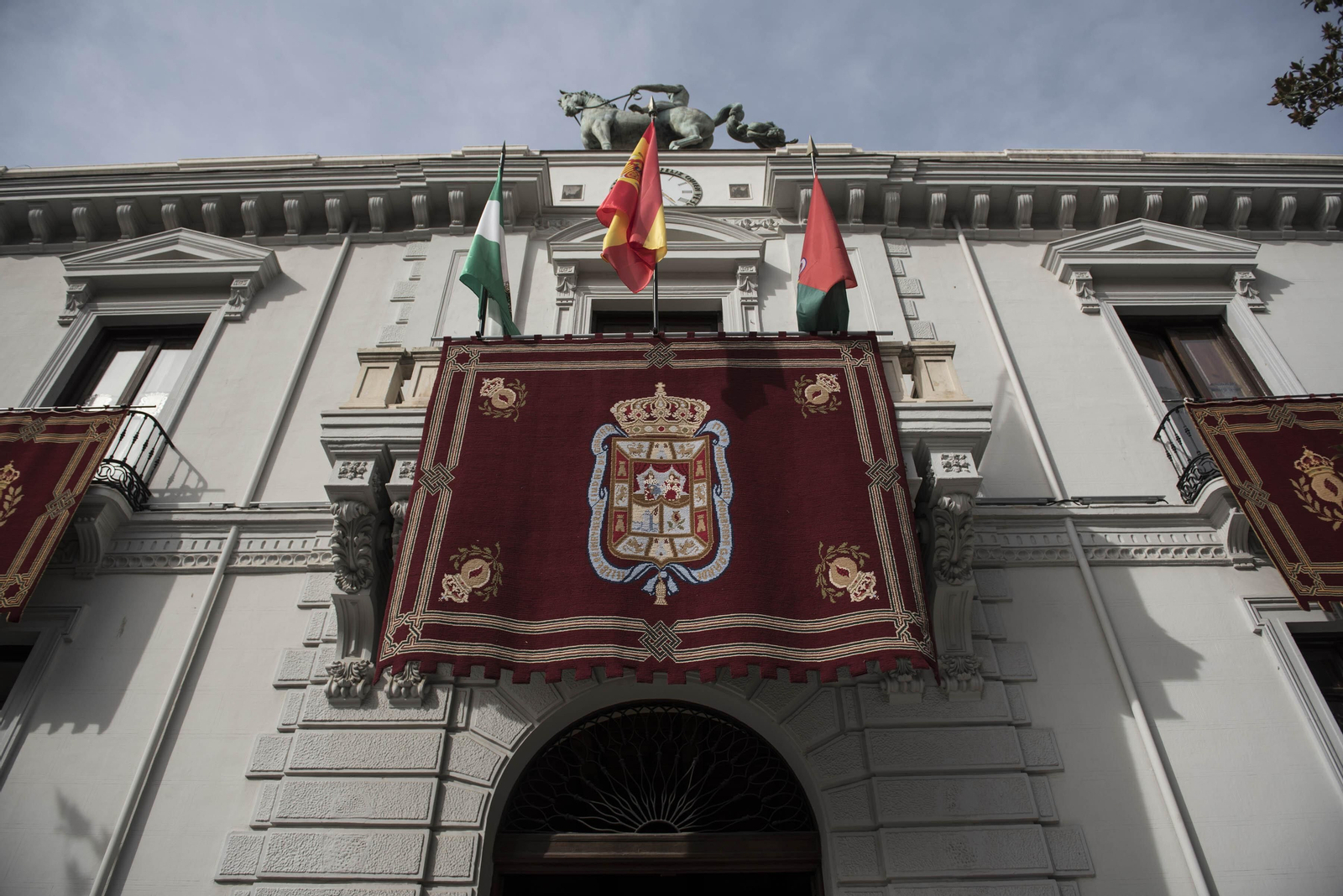 Plan antifraude del Ayuntamiento de Granada: medidas para evitar la corrupción en la contratación pública