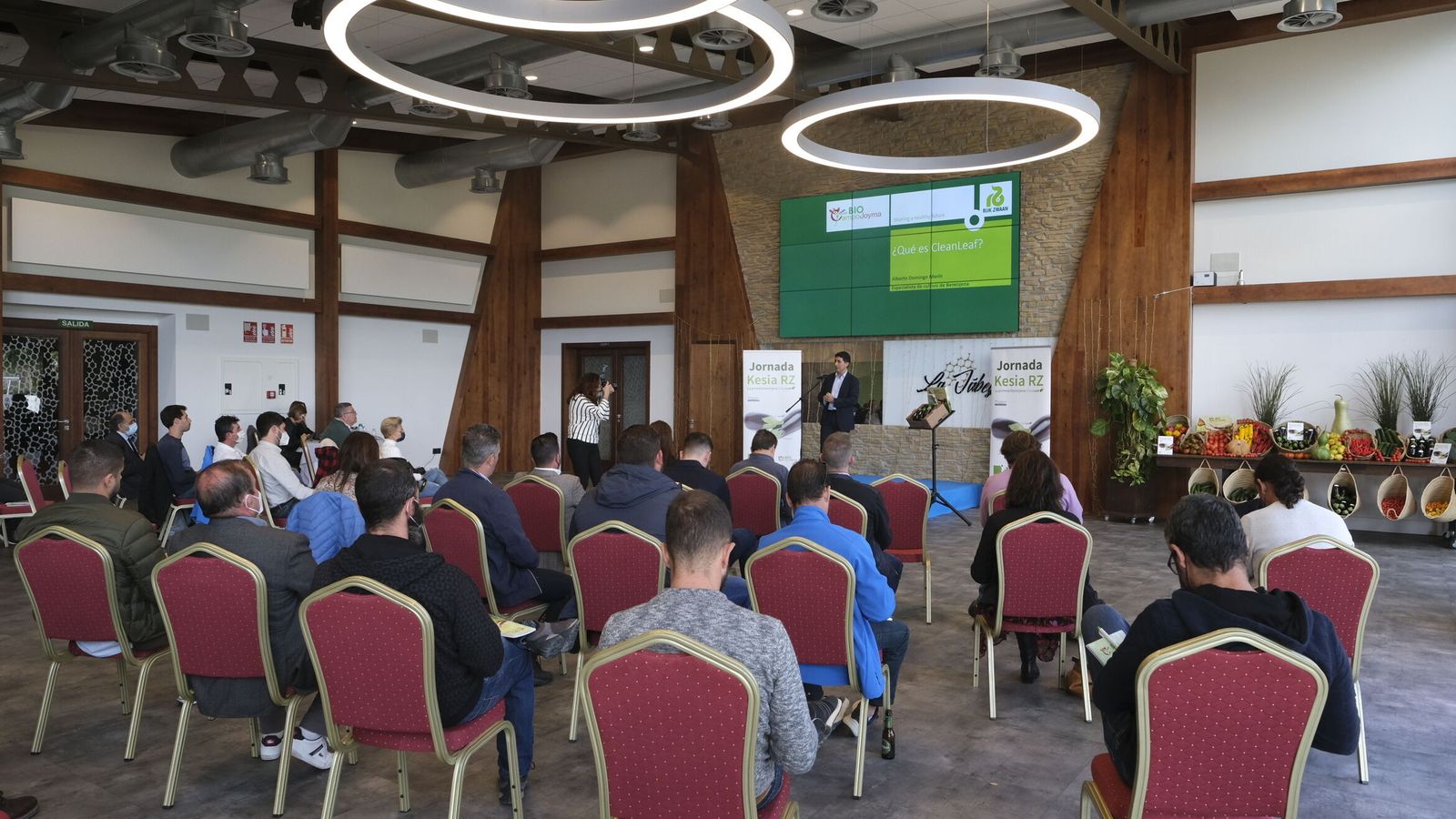 Jornada de Kesia RZ con agricultores de Bio Campojoyma en La Jábega