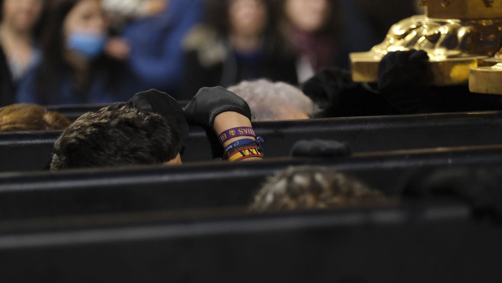Procesión del Santo Entierro en Almería, en imágenes.