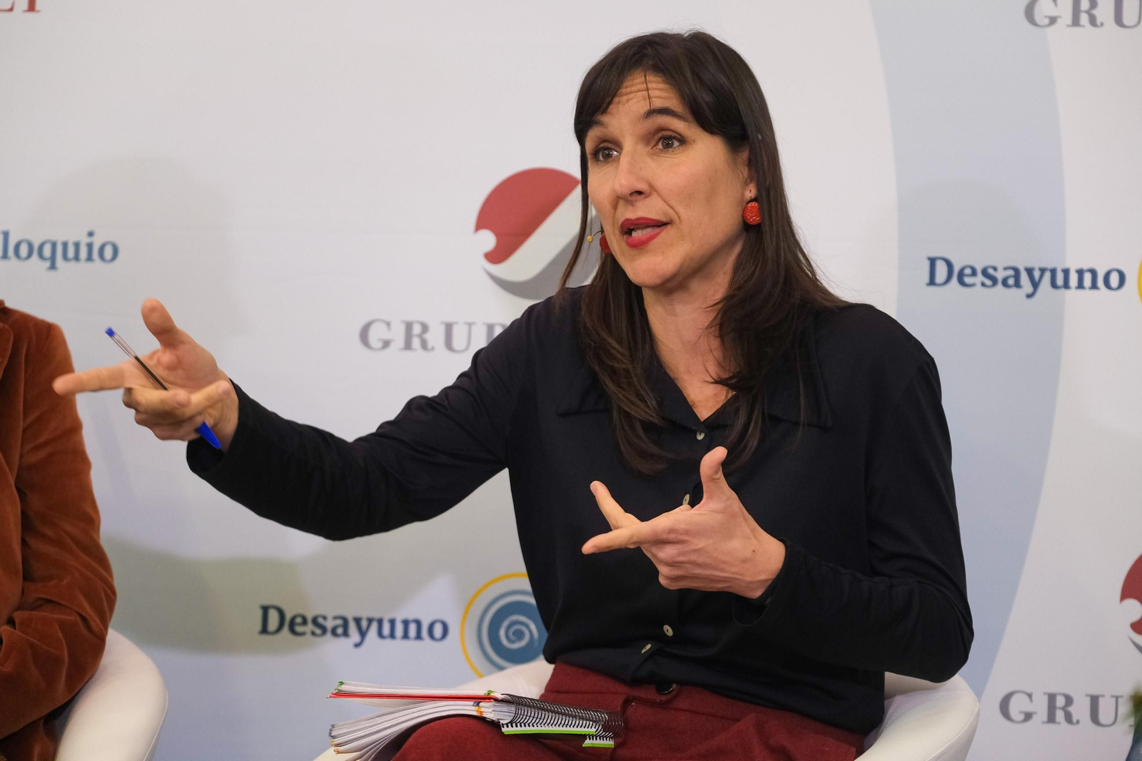 Dña. Ángela Lara, geógrafa, arquitecta y profesora de la Universidad de Sevilla Dña. Ángela Lara, geógrafa, arquitecta y profesora de la Universidad de Sevilla