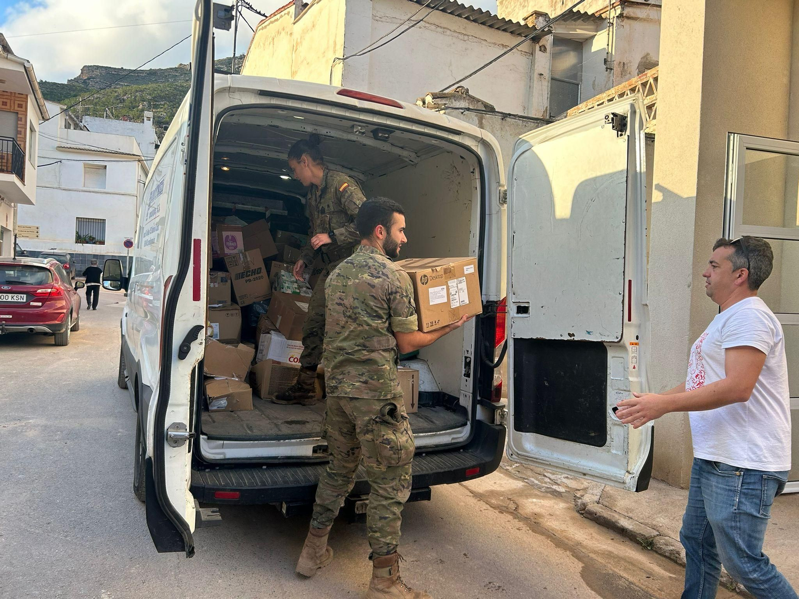 Las imágenes de los soldados de la Brigada Guzmán el Bueno X en Valencia