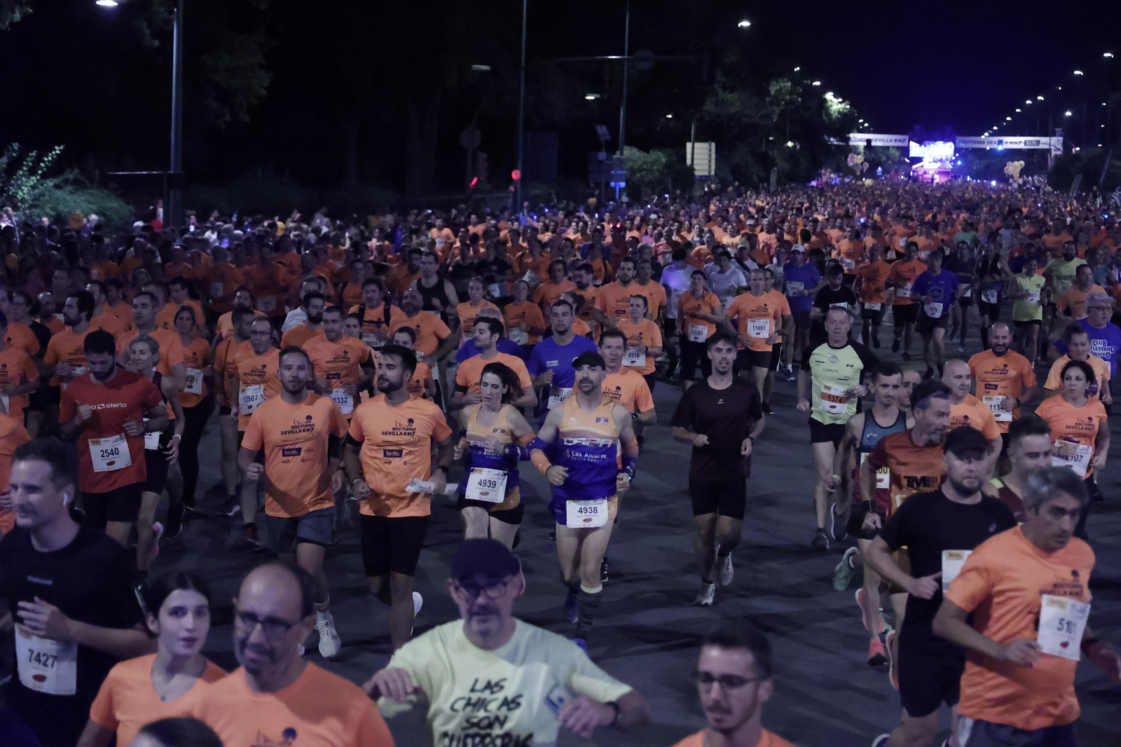 Búscate en la Carrera Nocturna de Sevilla (4)