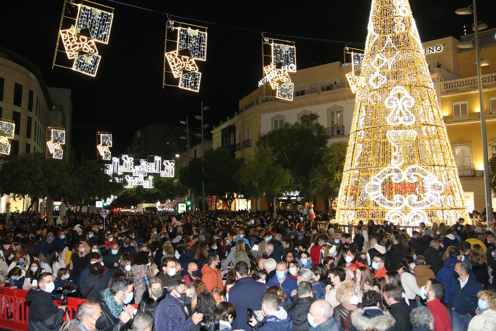 Las imágenes del encendido del alumbrado navideño