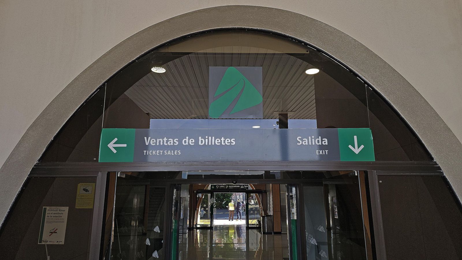 La consternación en Algeciras por la tragedia ferroviaria de Adamuz, en imágenes