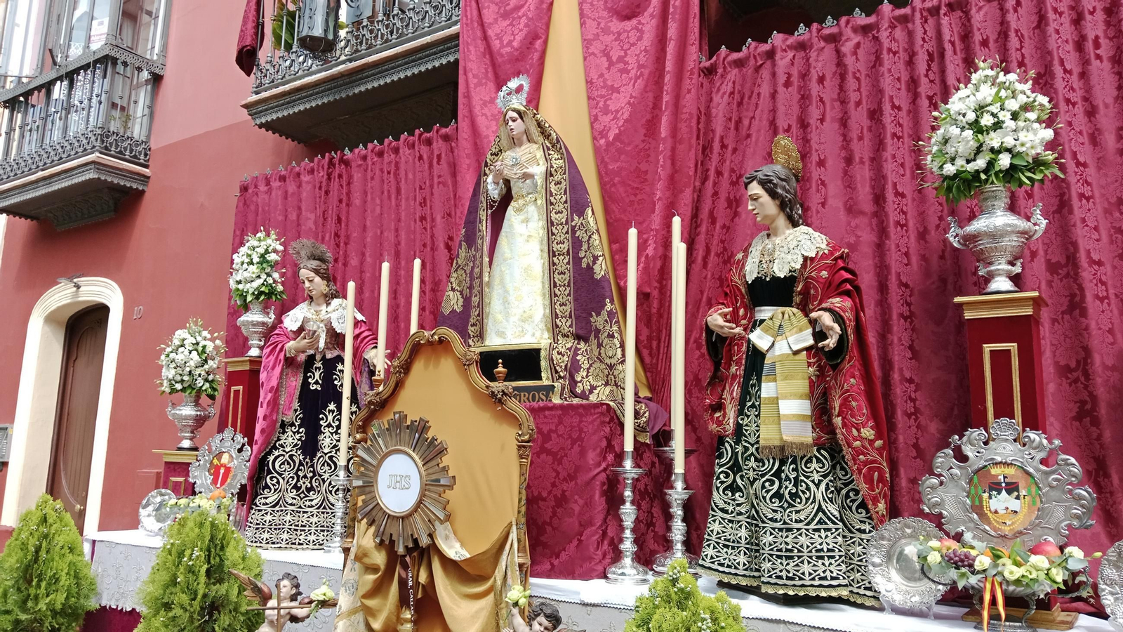 Altares y alfombras del Corpus en San Fernando: Medinaceli, primer premio